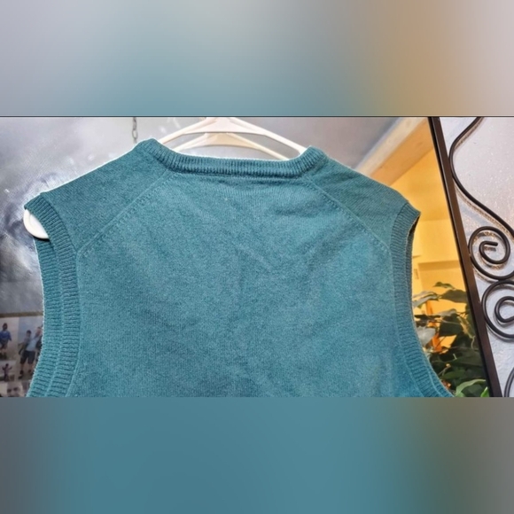 VTG 1970's Rare 100%Pure Lambswool Alan Paine V-Neck Sweater Vest Gender Neutral - Picture 5 of 6